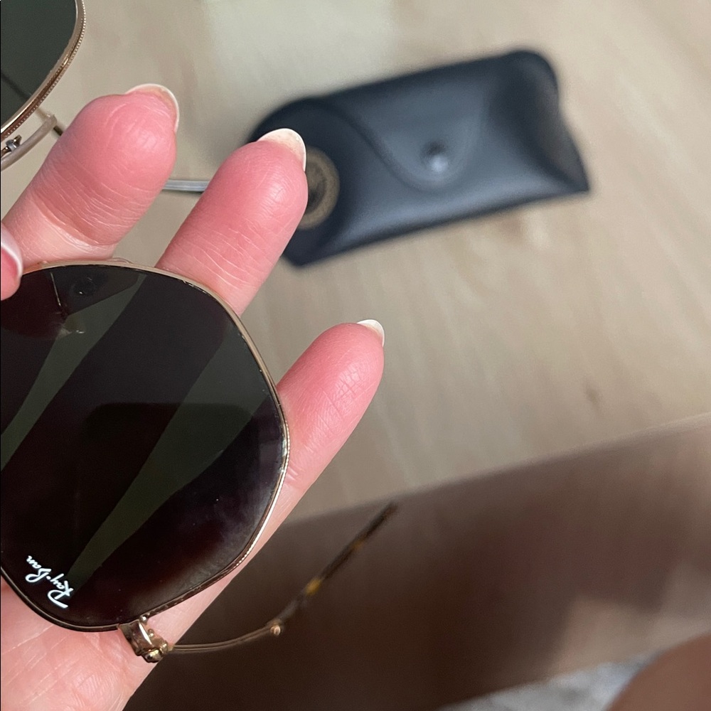 Ray-Ban sunglasses - Picture 7 of 7